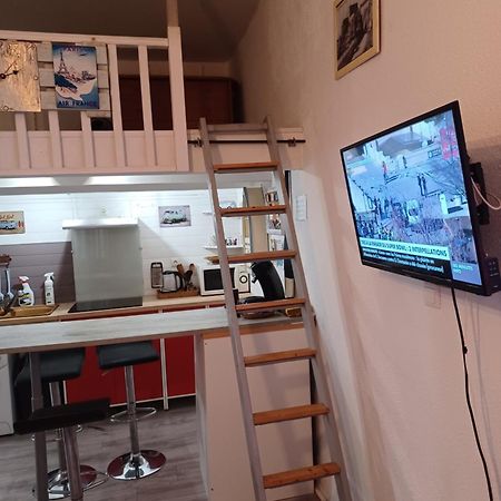4 Rue Mercier Сет Экстерьер фото